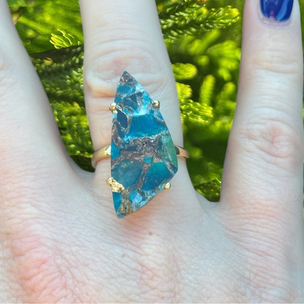 Aqua Apatite Jade Gold Ring